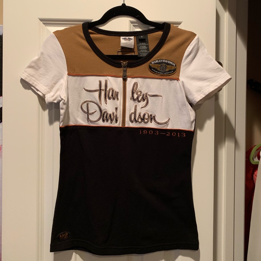 Harley Davidson like new top with zipper.